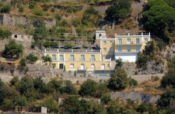 Pandora Hotel
