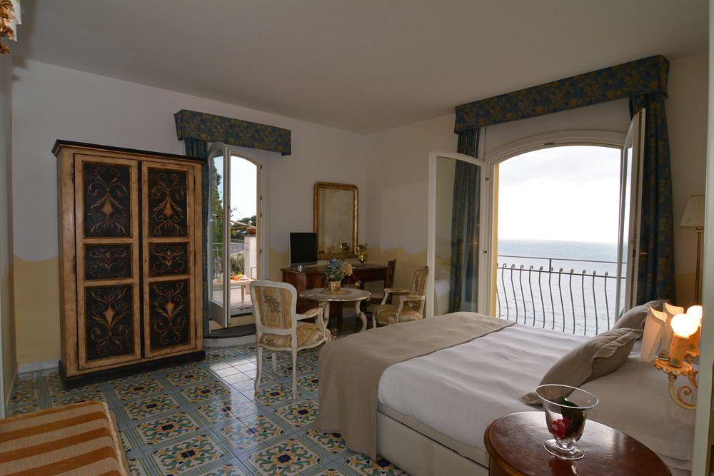 Pandora Hotel 4*