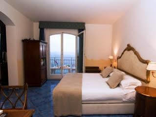 Hotel Pandora