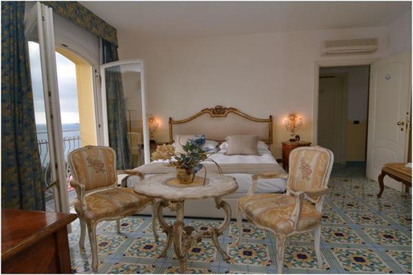 Pandora Hotel 4*